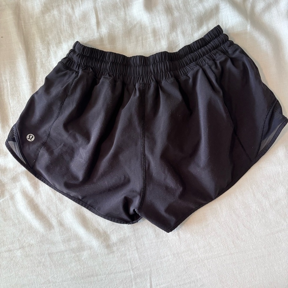Lululemon Hotty Hot Short Size 6